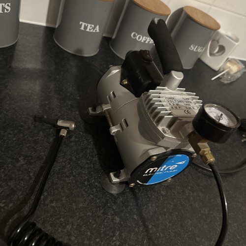 Electric ball pump mitre - ball,